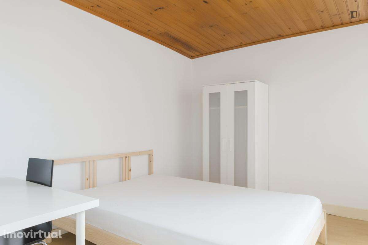 Quarto - localizado em Arroios Lisbon - Grande imagem: 3/12