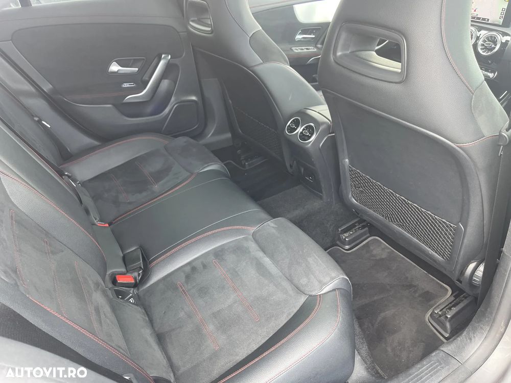 Mercedes-Benz CLA 180 - 29