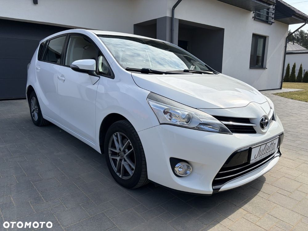 Toyota Verso 1.6 D-4D Prestige - 1