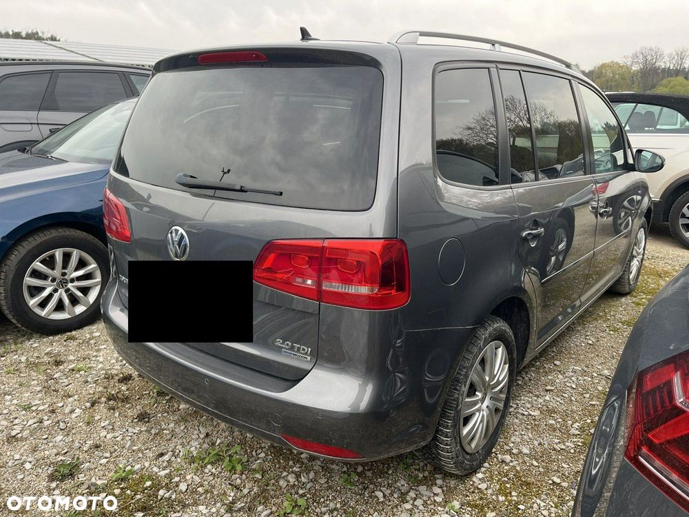 Volkswagen Touran 2.0 TDI Highline - 2