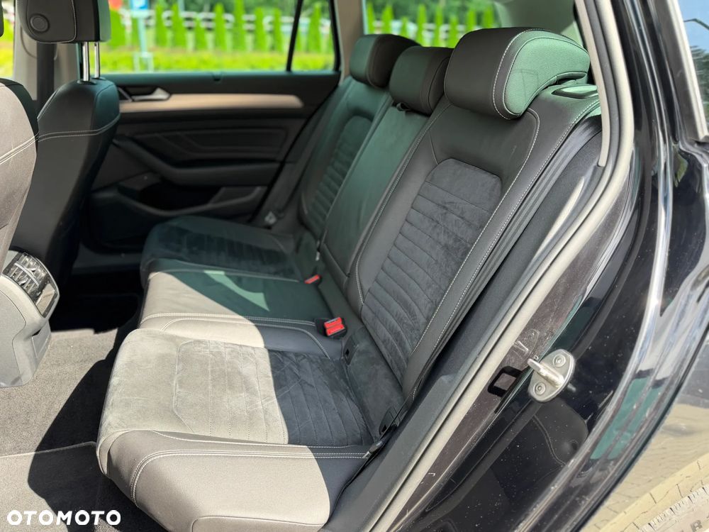 Volkswagen Passat 2.0 TDI Elegance DSG - 11