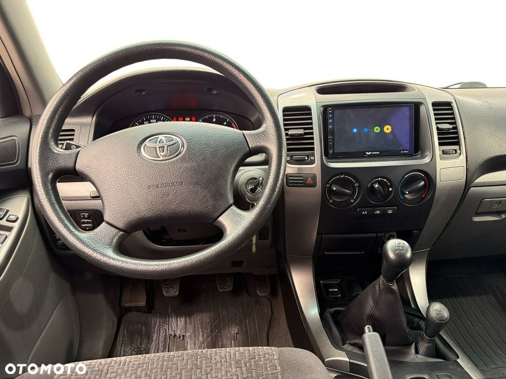 Toyota Land Cruiser - 10