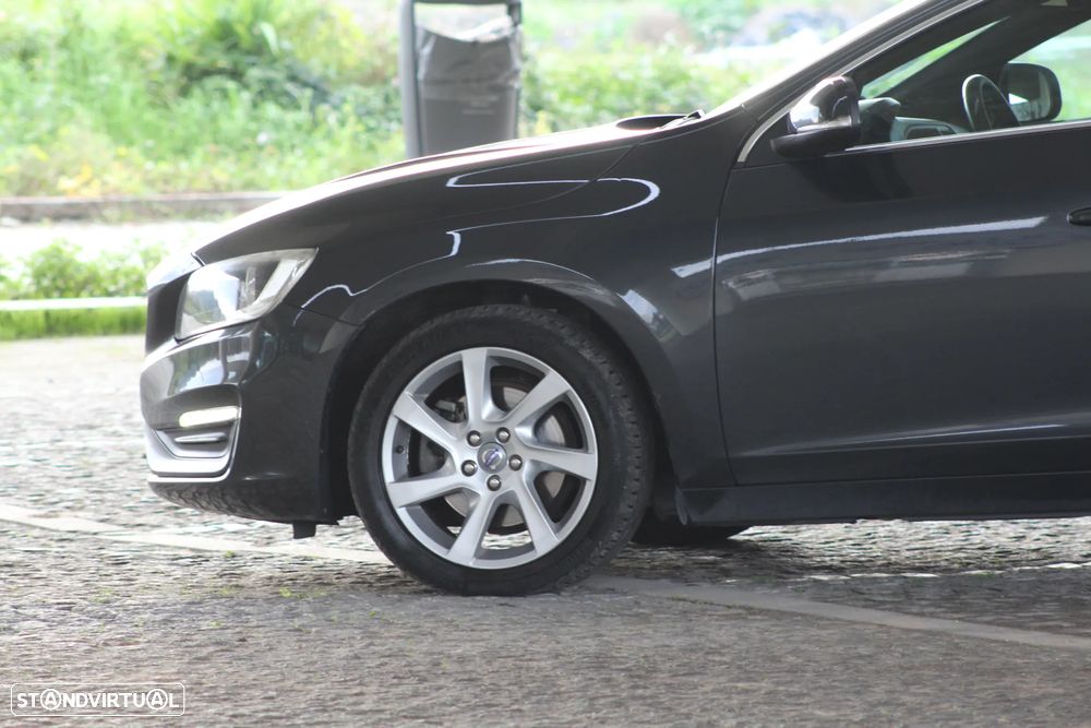 Volvo V60 1.6 D2 Momentum Eco Powershift - 15