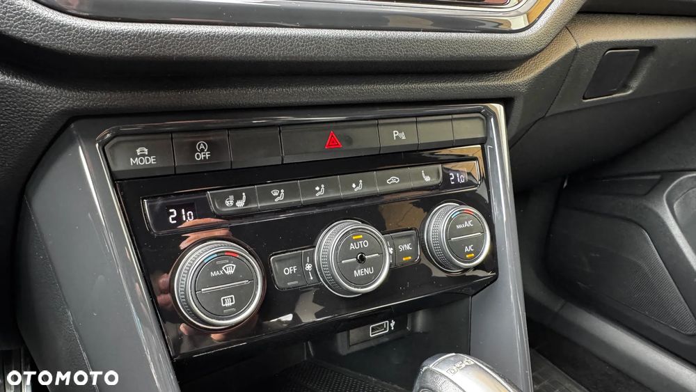 Volkswagen T-Roc 1.5 TSI ACT Premium DSG - 36