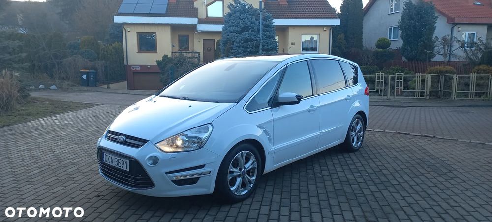 Ford S-Max - 12