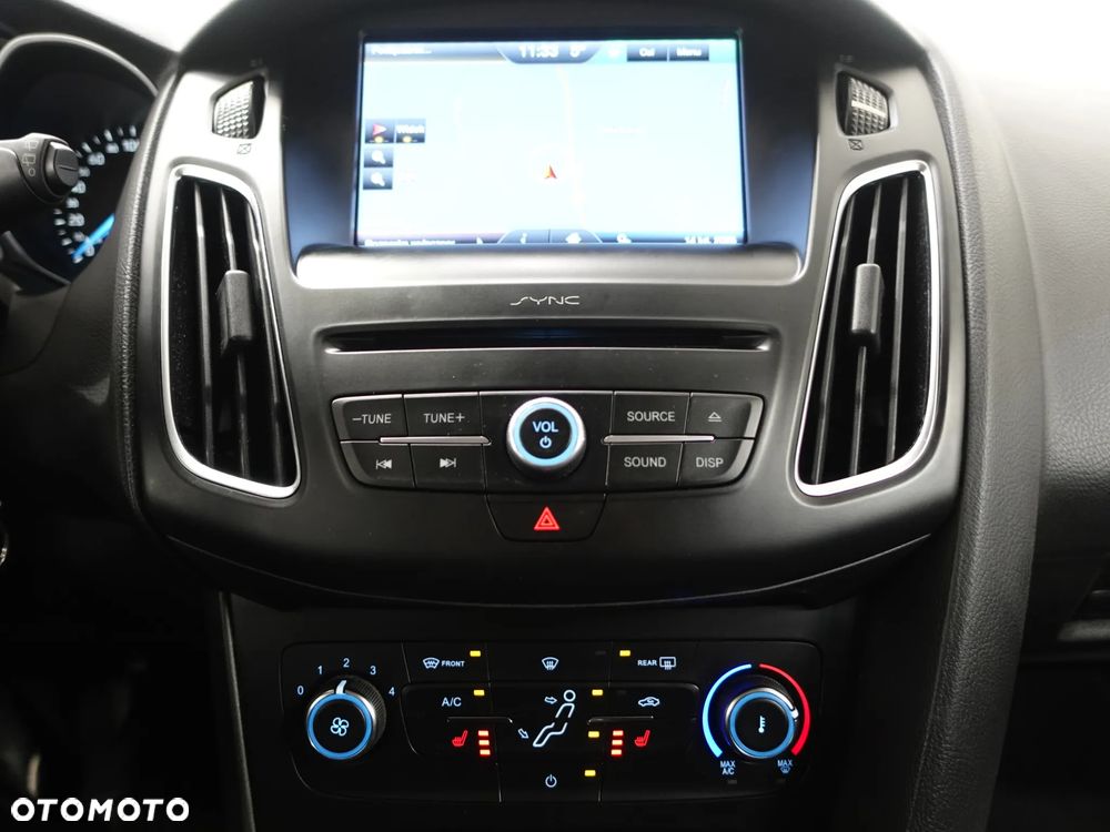 Ford Focus 1.0 EcoBoost 99g Titanium - 34