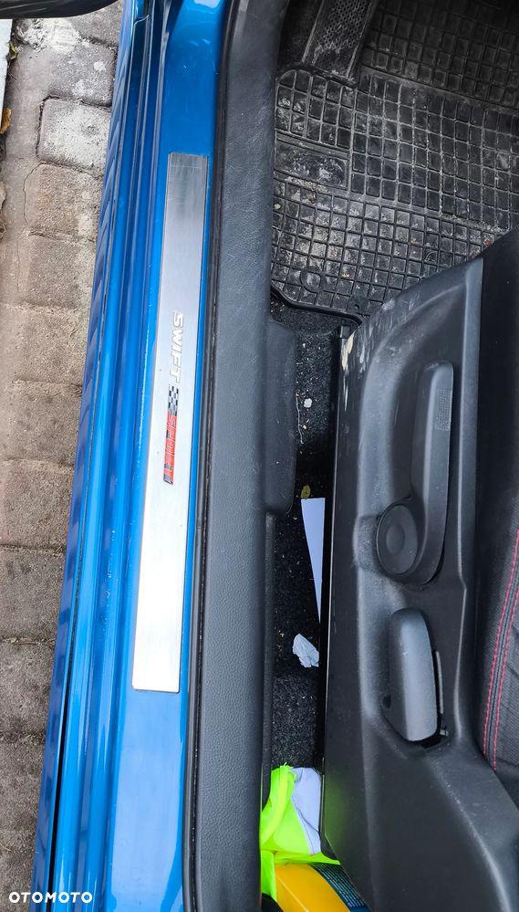 Suzuki Swift 1.6 Sport - 14