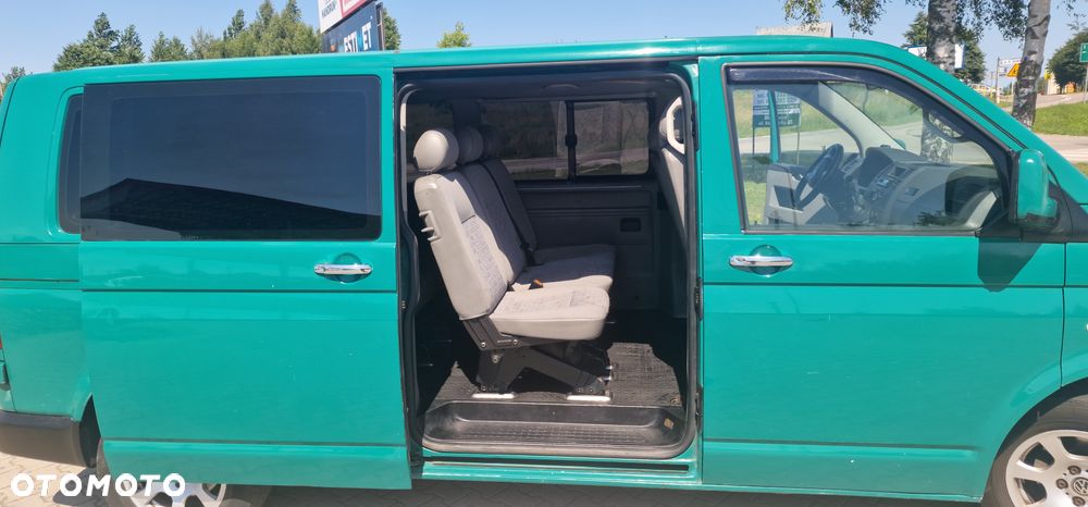 Volkswagen Caravelle - 5