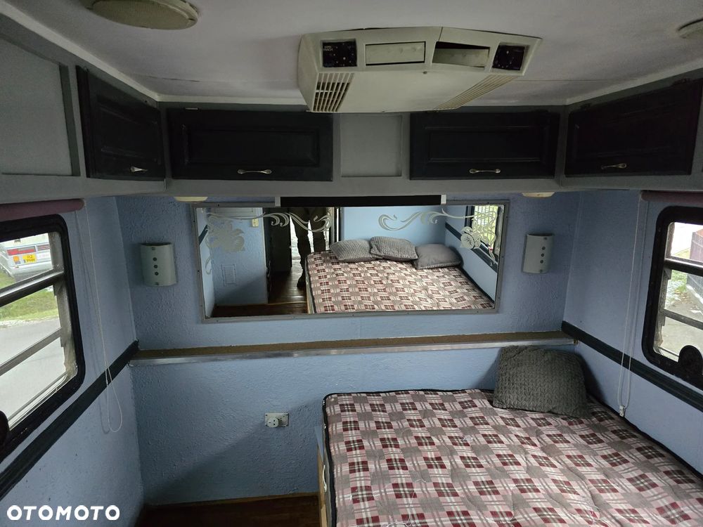 Chevrolet Holiday Rambler 1000 Winnebago 7.4 V8 Big airstream - 15