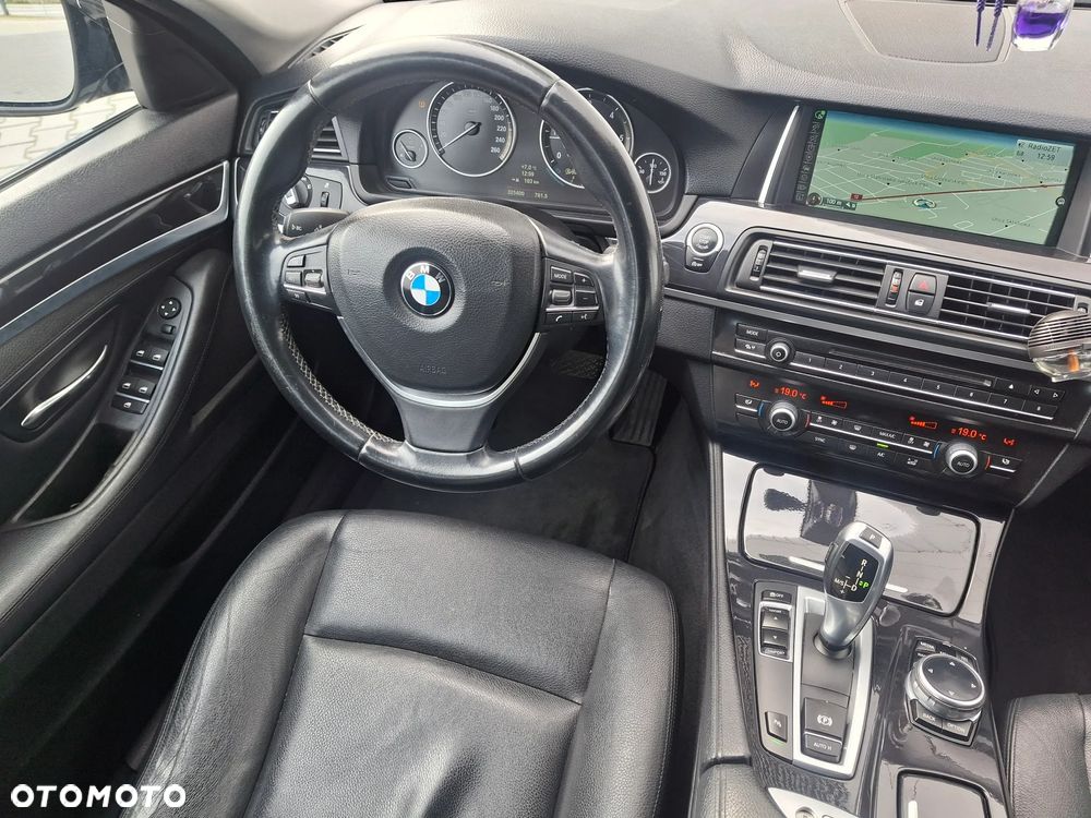 BMW Seria 5 518d Luxury Line - 21