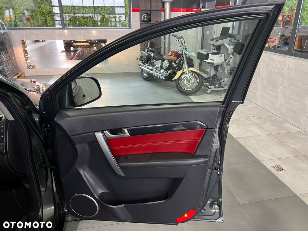 Chevrolet Captiva 2.0 2WD 7 Sitzer LS Family Edition - 31