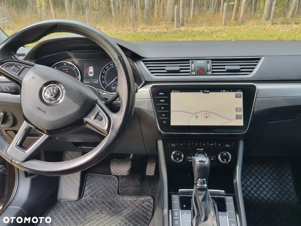 Skoda Superb 2.0 TDI 4x4 Style DSG - 16