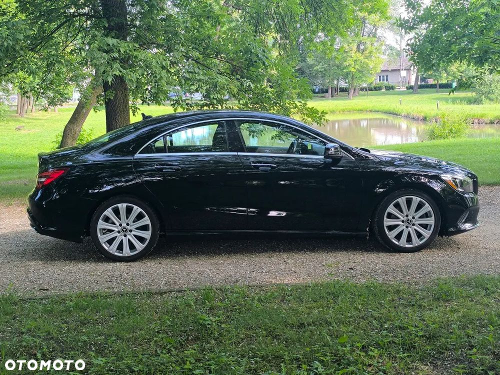 Mercedes-Benz CLA 250 7G-DCT Peak Edition - 12