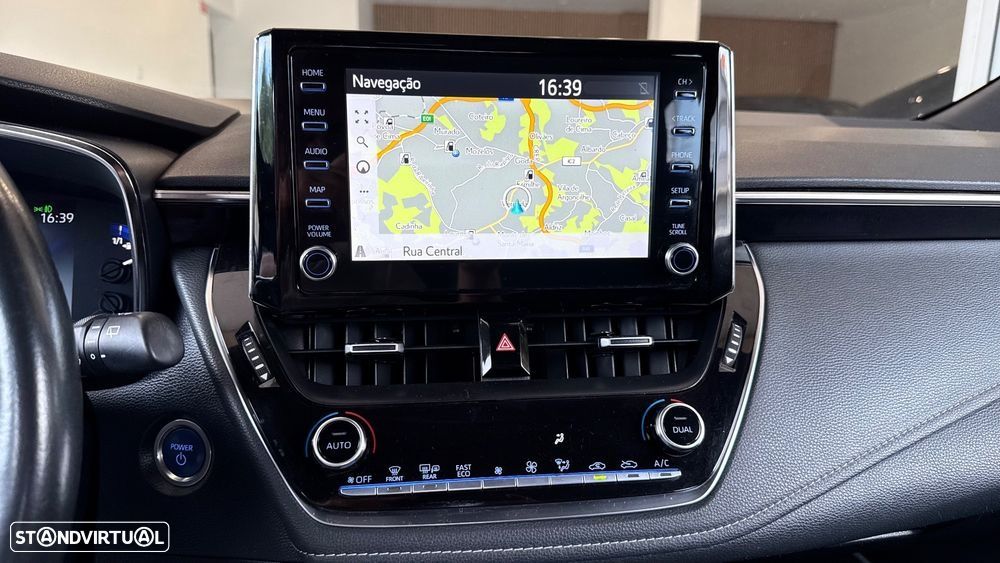Toyota Corolla 1.8 Hybrid Comfort - 17