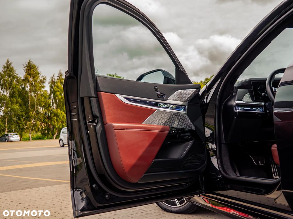 BMW Seria 7 - 20
