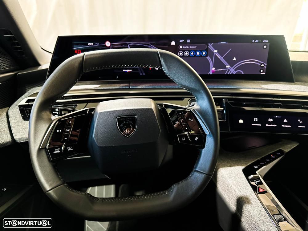 Peugeot 5008 1.2 Hybrid Allure Pack e-DCS6 - 34
