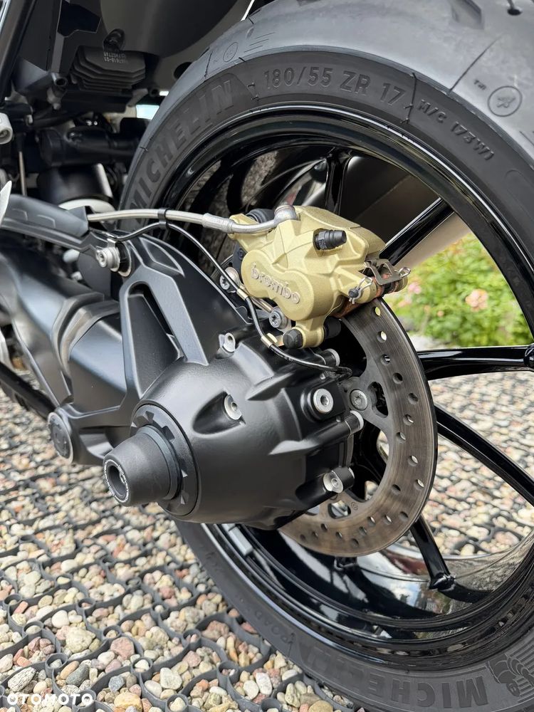 BMW RS - 12