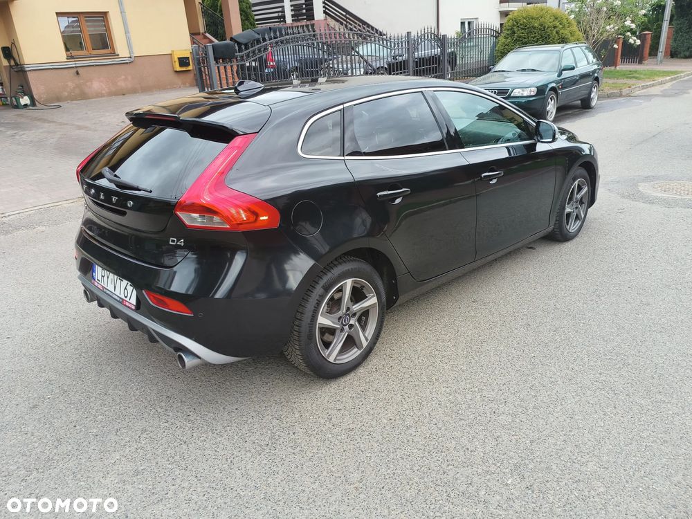 Volvo V40 D4 Drive-E R-Design Summum - 3