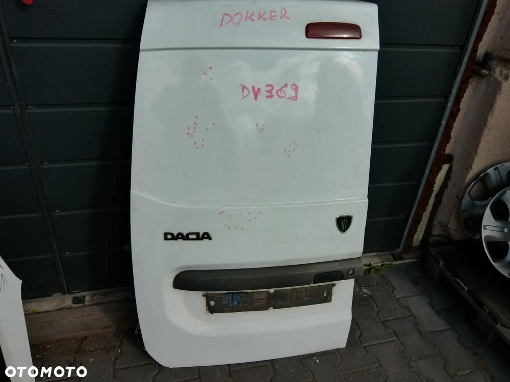 DACIA DOKKER DRZWI LEWE TYL TYLNE SKRZYDLO BLEDA LAMPA STOP CENTRALNY ZAMEK CZESCI PYTAC
