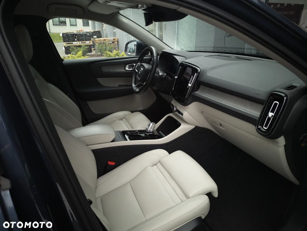 Volvo XC 40 T3 Inscription - 22