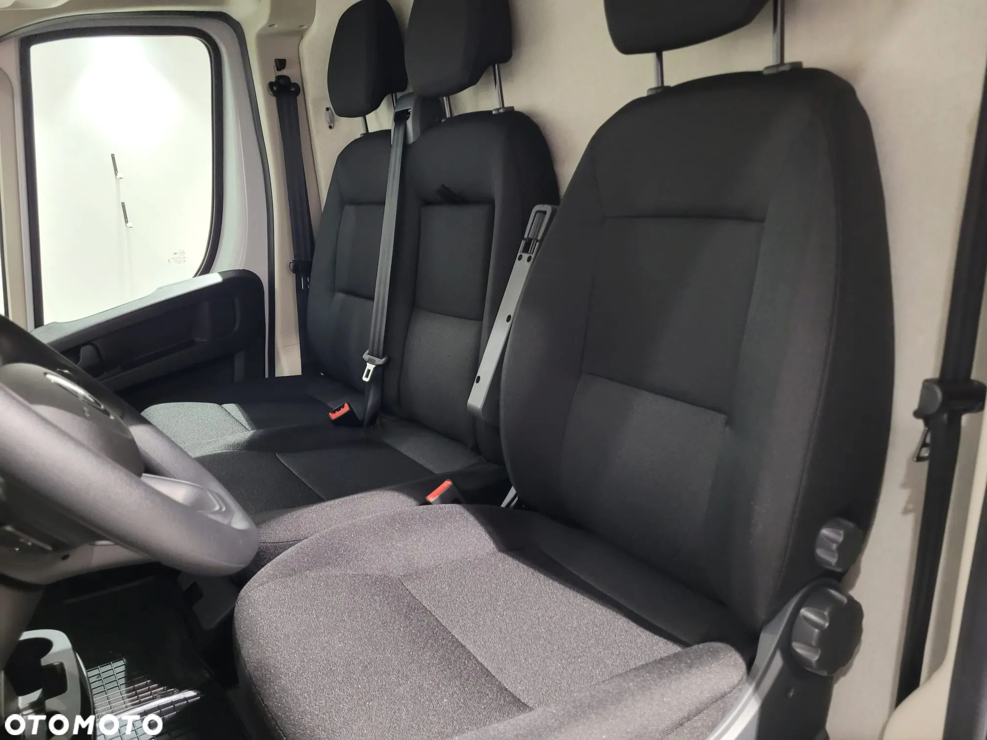 Opel Movano - 8