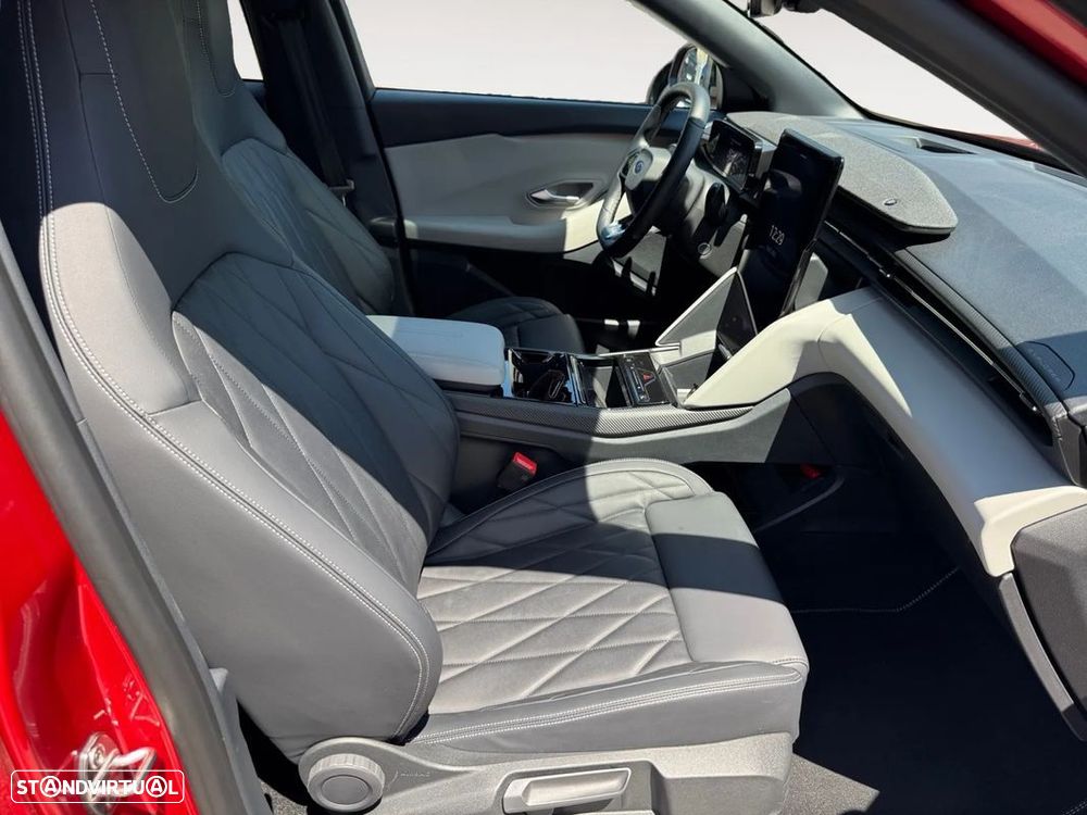 Ford Explorer 77 kWh Premium - 14