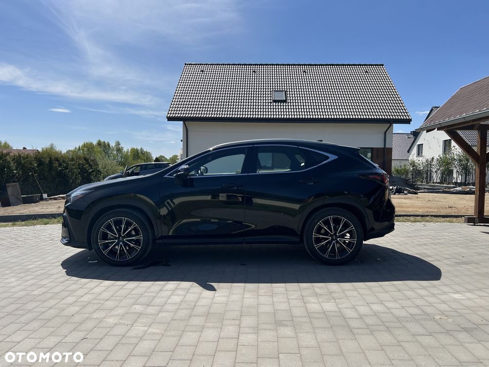 Lexus NX 350h Business AWD - 8