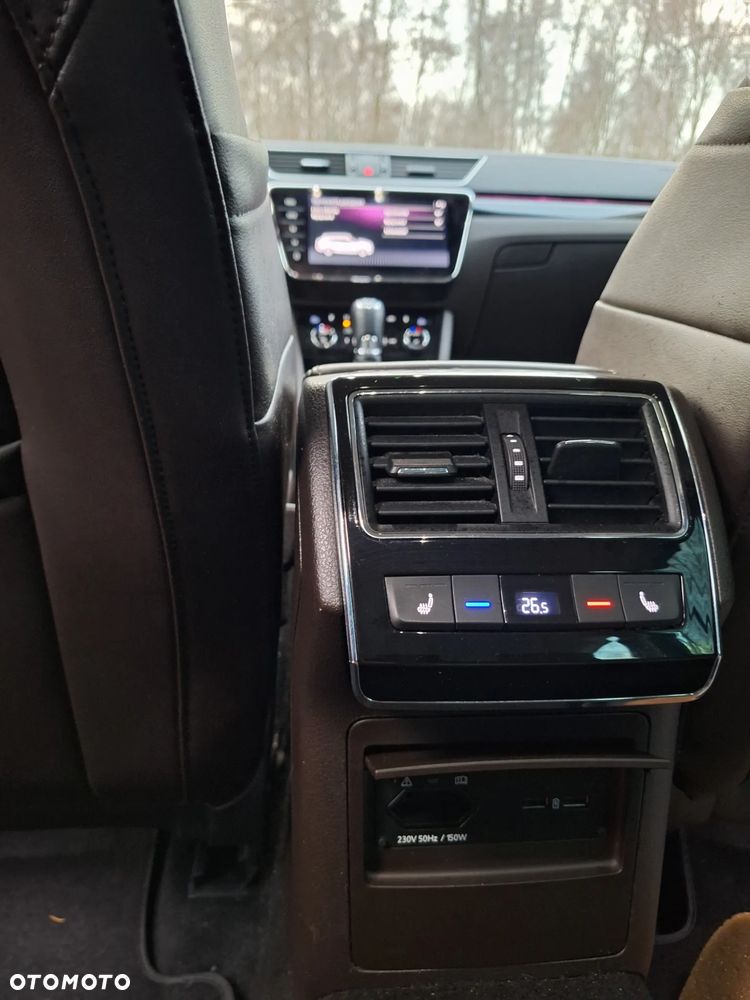 Skoda Superb 2.0 TDI 4x4 DSG L&K - 22