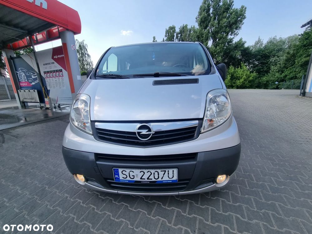 Opel Vivaro - 24