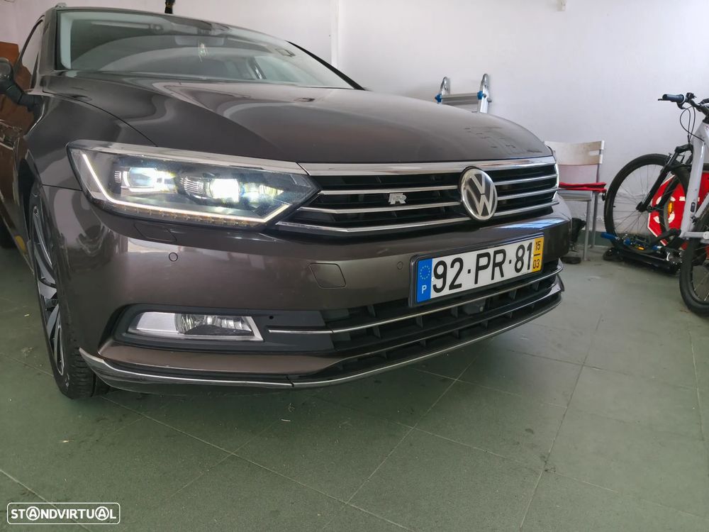 VW Passat Variant 2.0 TDI Highline DSG 4Motion - 35