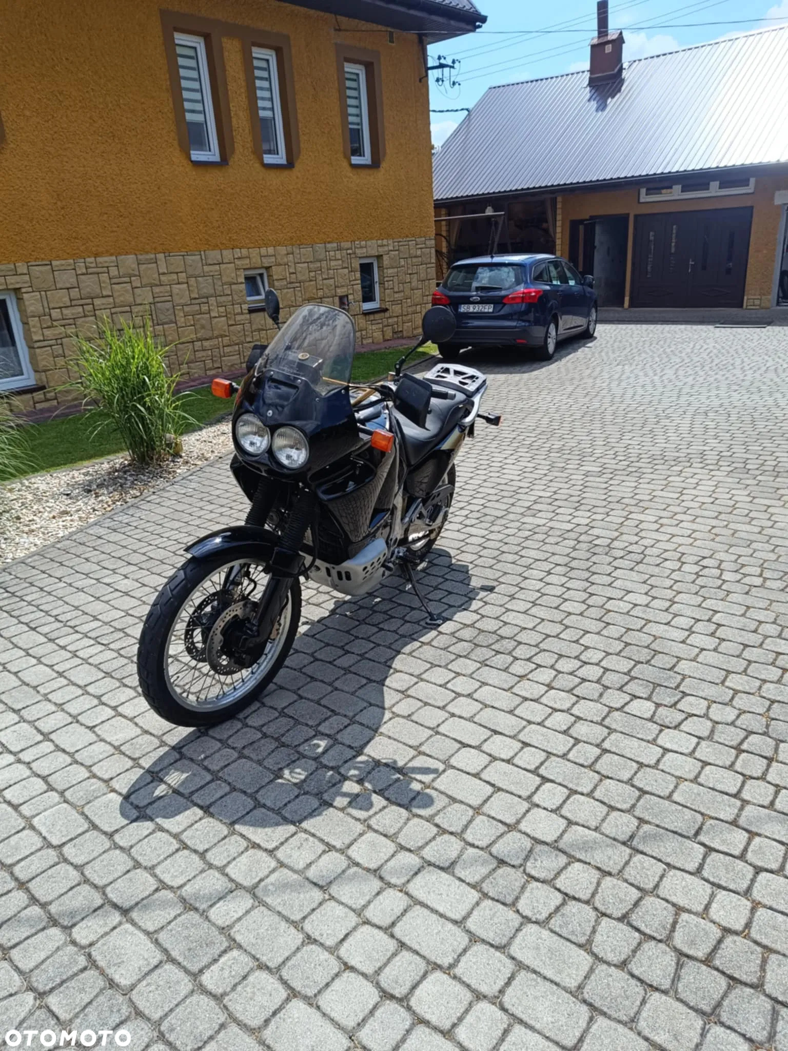 Honda XRV