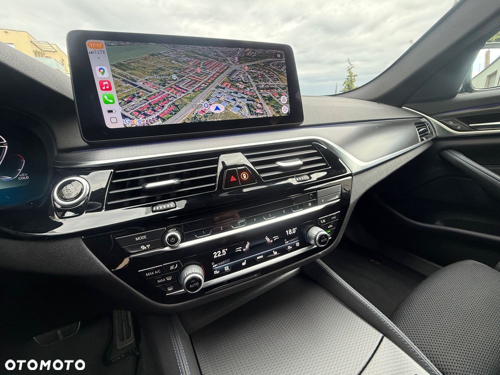 BMW Seria 5 520d Touring M Sport Edition - 23