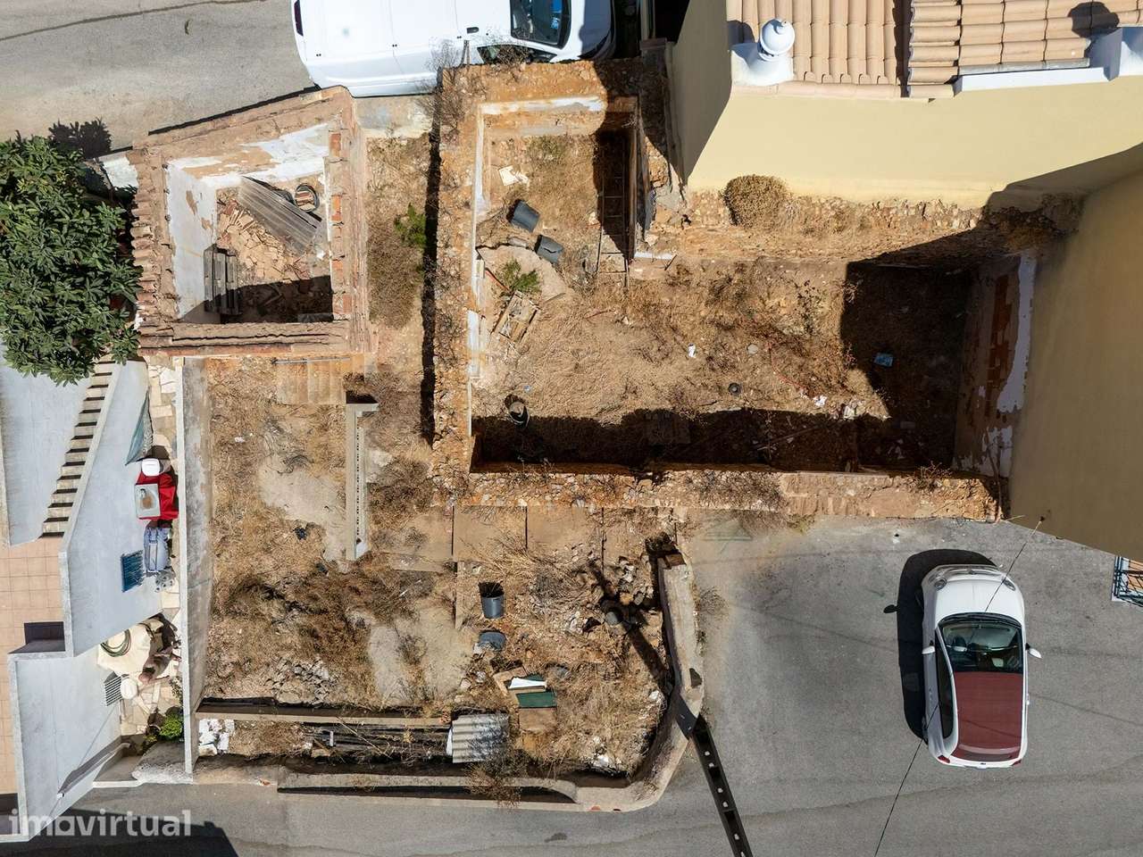 RUINA COM PROJECTO APROVADO NO CENTRO DE ESPICHE - Grande imagem: 2/14