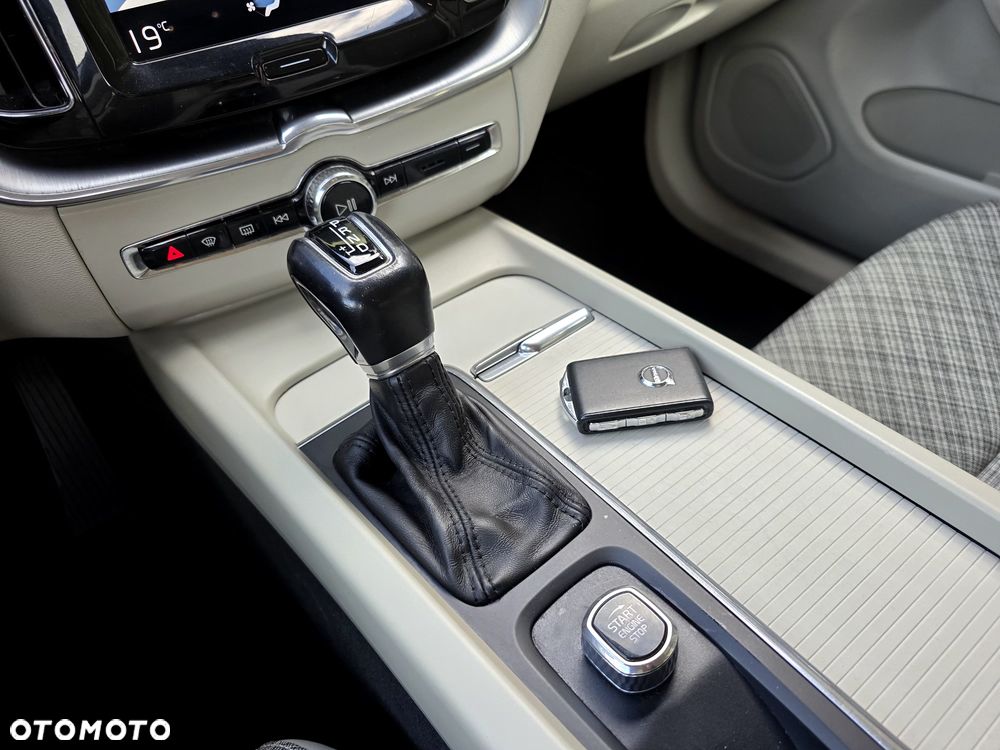 Volvo XC 60 - 10