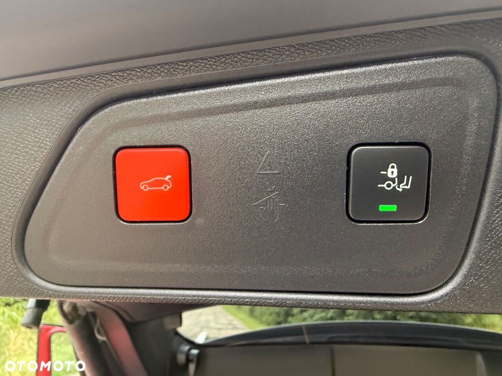 Peugeot 3008 1.5 BlueHDi GT S&S - 32