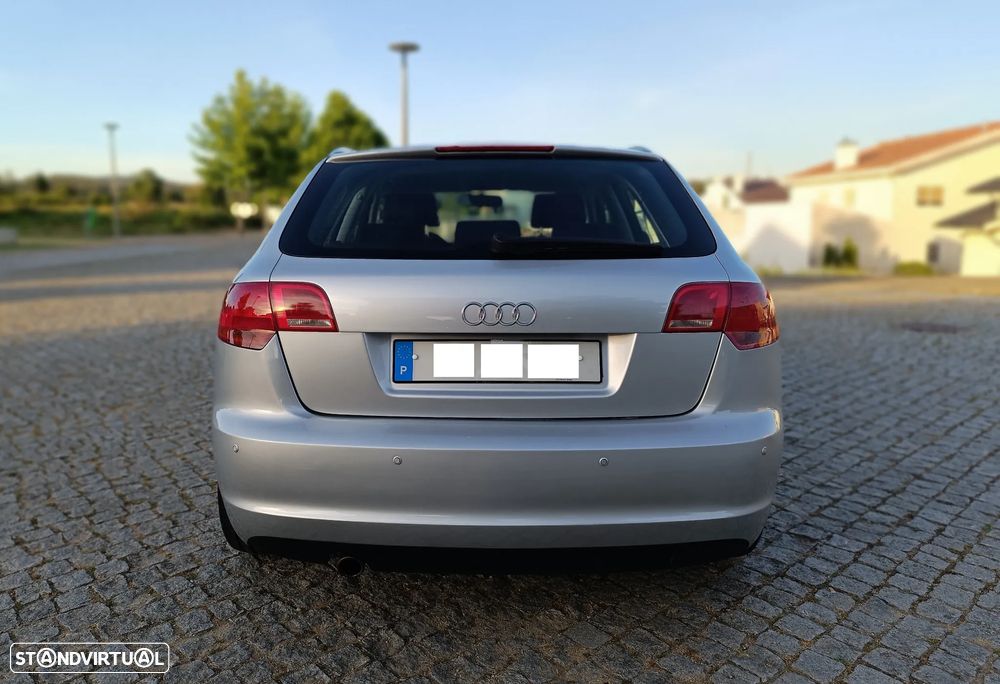 Audi A3 Sportback 1.6 FSi - 10