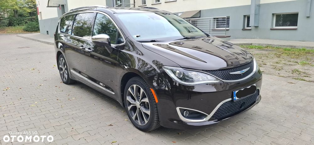 Chrysler Pacifica - 2