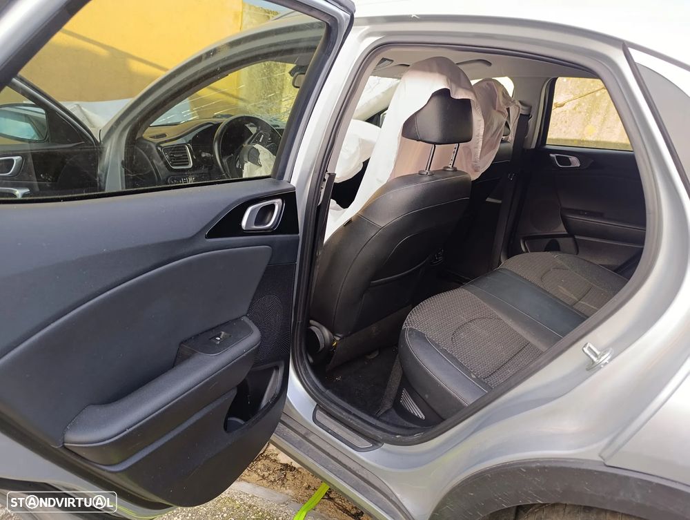 Kia XCeed - 5