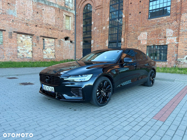 Volvo S60 T8 AWD Plug-In Hybrid Polestar Engineered