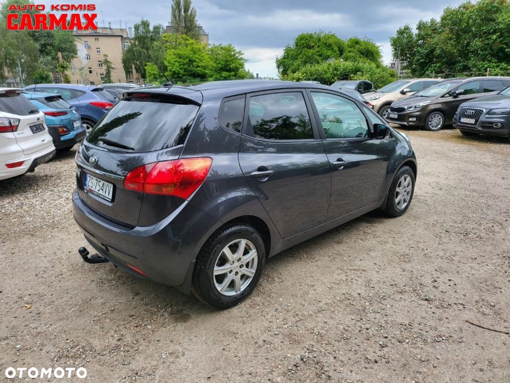 Kia Venga - 7