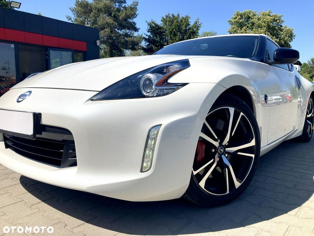 Nissan 370 Z - 10