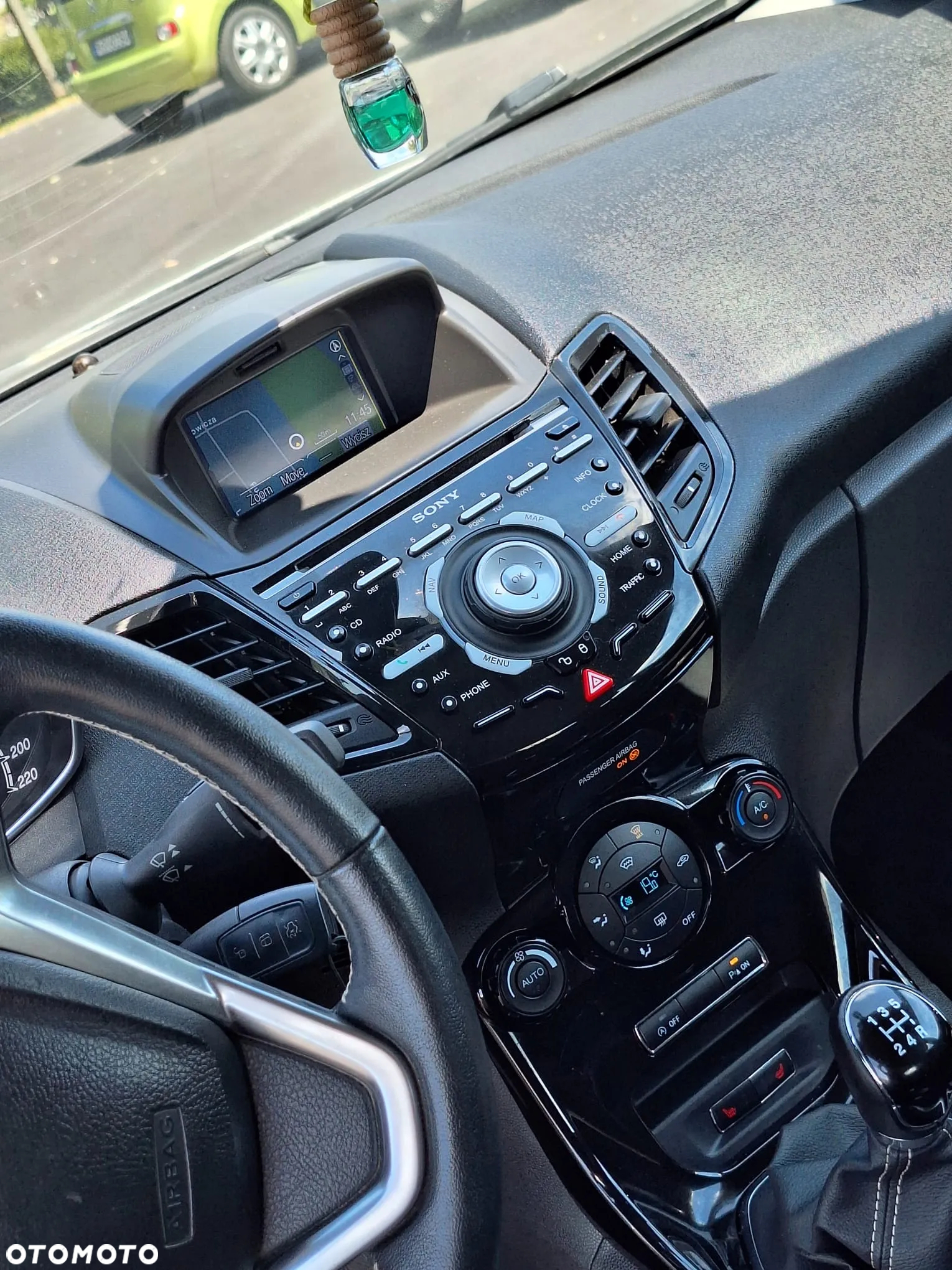 Ford Fiesta - 15