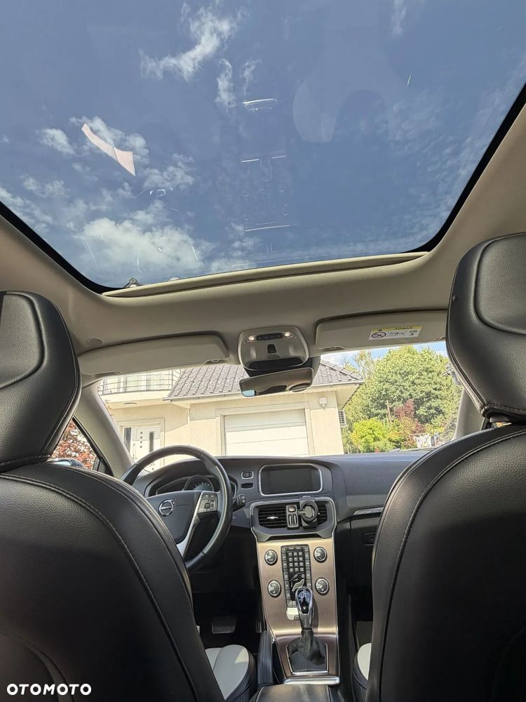 Volvo V40 T3 Drive-E Summum - 14
