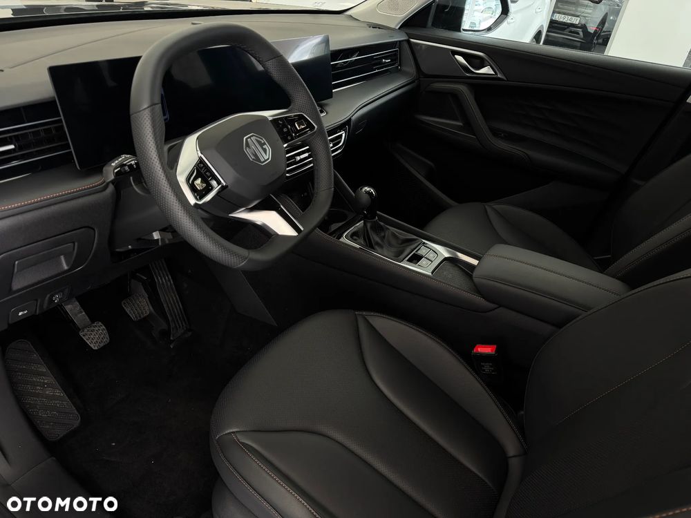 MG HS 1.5 T-GDI Exclusive - 10