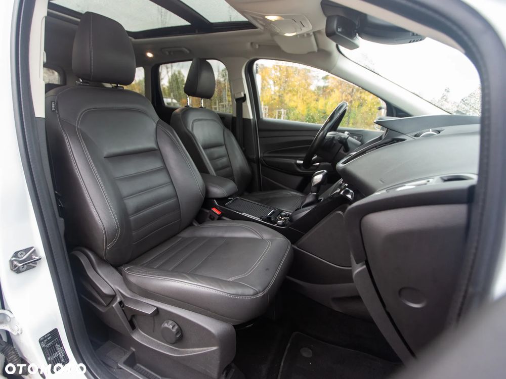Ford Kuga 2.0 TDCi 4x4 Titanium - 21