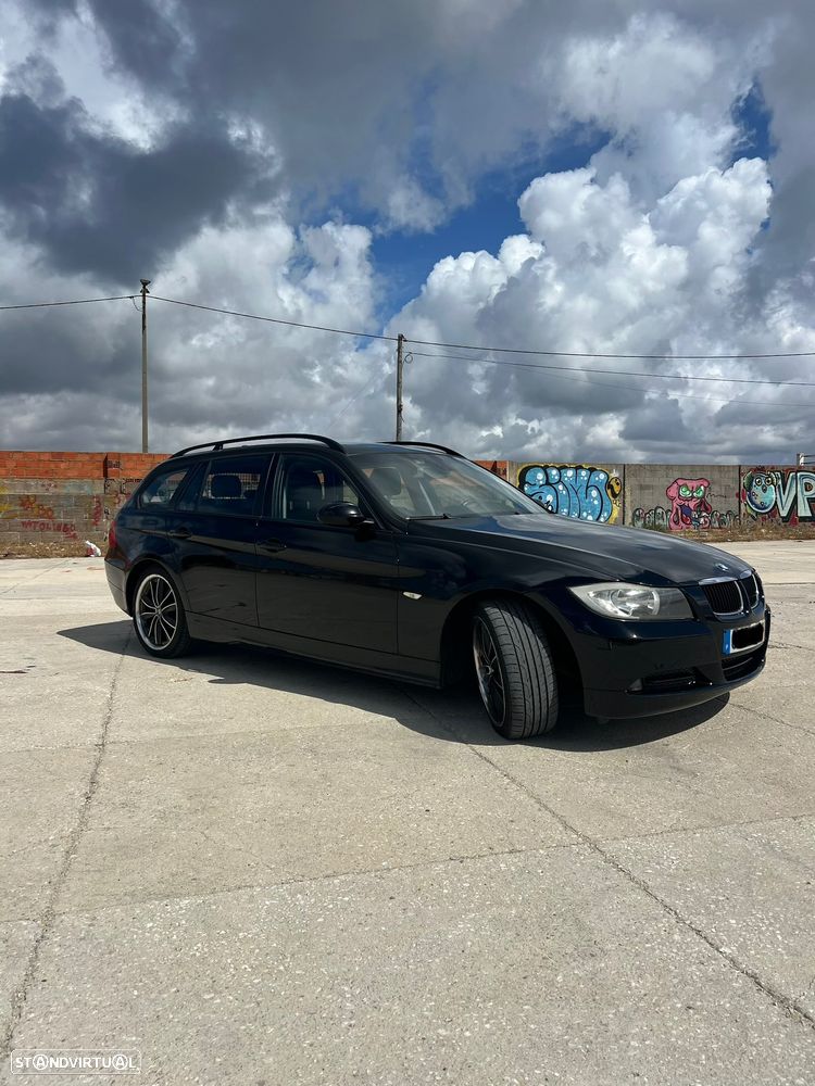 BMW 318 d Dynamic - 3