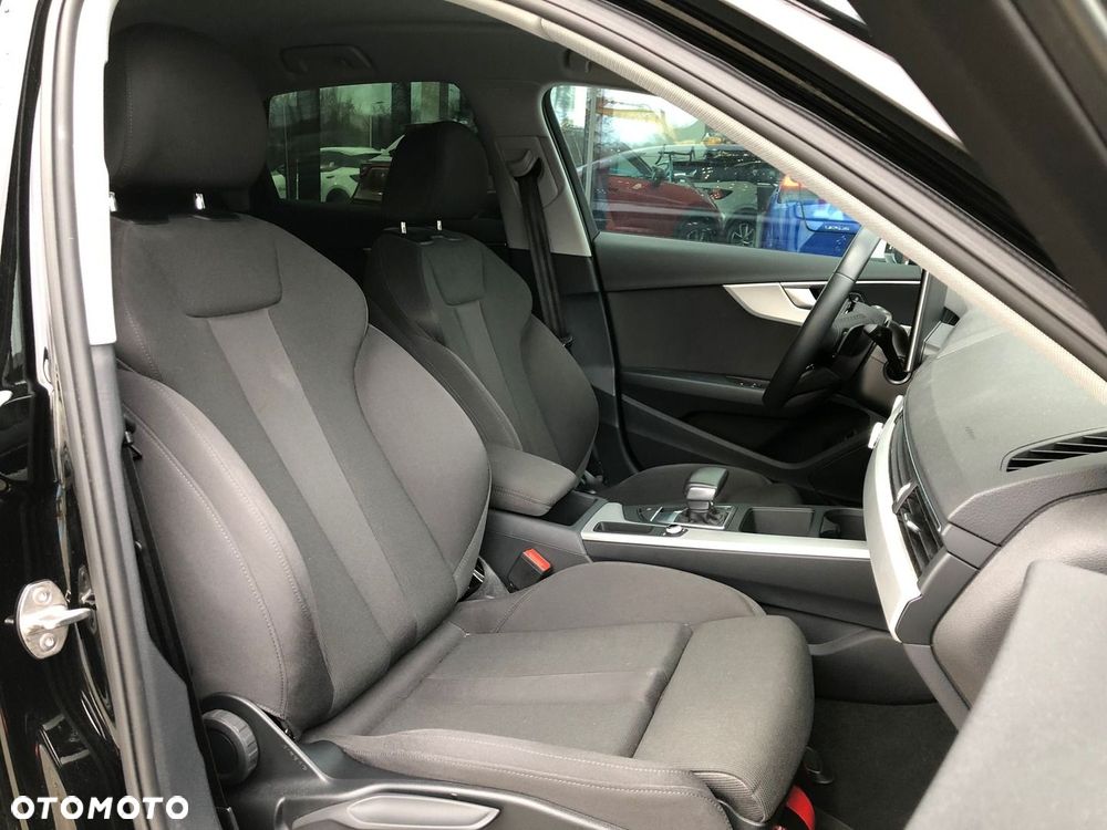 Audi A4 Limousine - 22