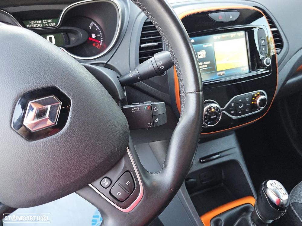 Renault Captur 1.5 dCi Exclusive XMOD - 29