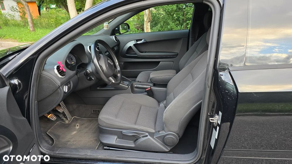 Audi A3 3-drzwiowe 1.6 TDI DPF Ambiente - 9