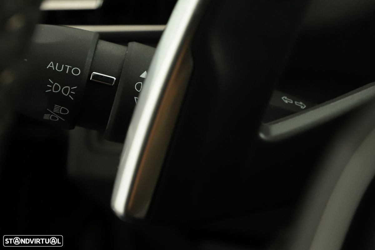 Peugeot 3008 1.2 PureTech GT EAT8 - 17